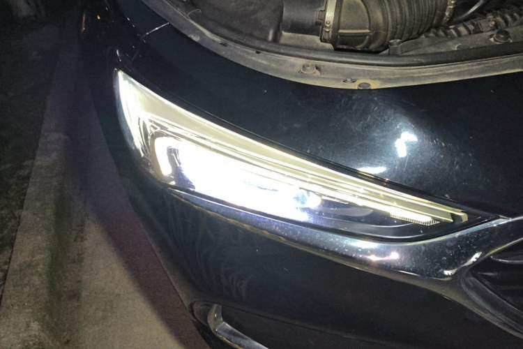 Used Buick LaCrosse 2021 652T Luxury Model Right Front Headlight
