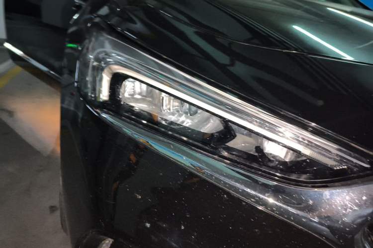 Used Buick LaCrosse 2021 652T Luxury Model Right Front Headlight