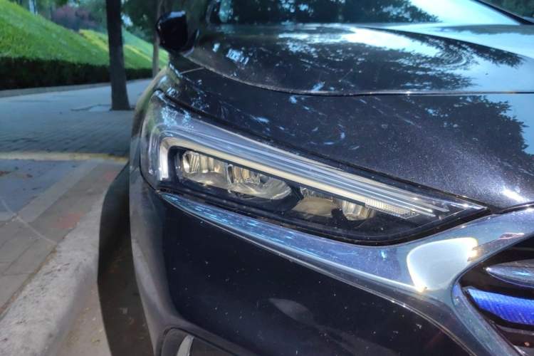 Used Buick LaCrosse 2021 652T Luxury Model Right Front Headlight