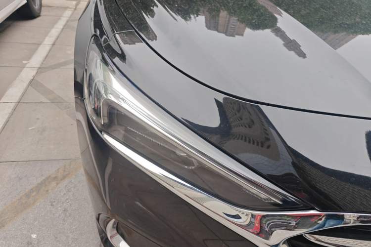 Used Buick LaCrosse 2021 552T Luxury Version Right Front Headlight