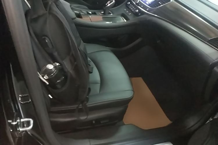 Used Buick LaCrosse 2021 652T Luxury Model Right Front Seat