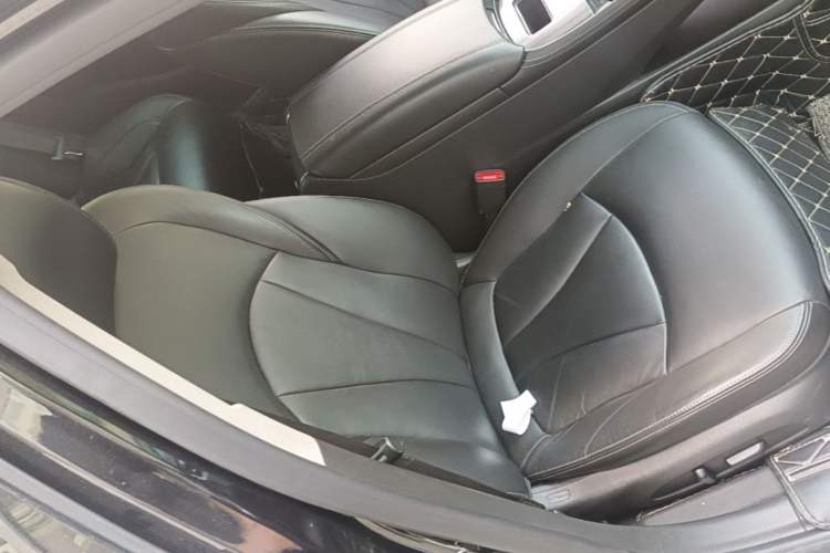 Used Buick LaCrosse 2021 652T Luxury Model Right Front Seat