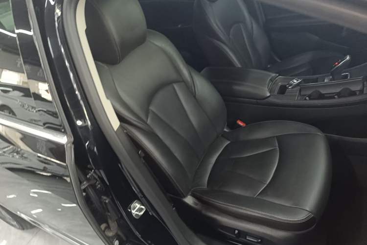 Used Buick LaCrosse 2021 652T Luxury Model Right Front Seat