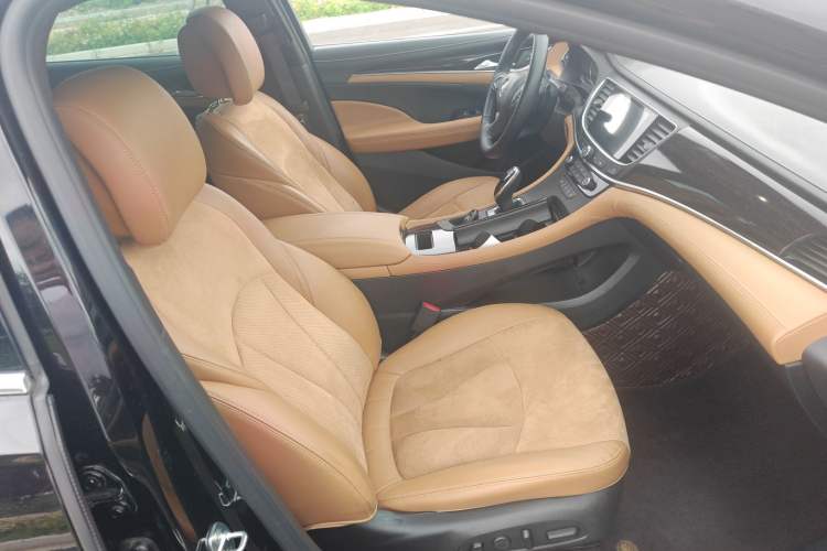 Used Buick LaCrosse 2021 652T Premium Edition Right Front Seat