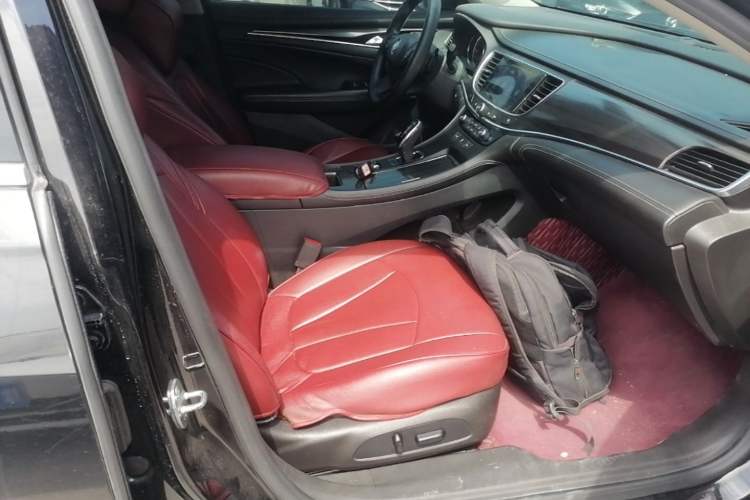 Used Buick LaCrosse 2021 652T Luxury Model Right Front Seat