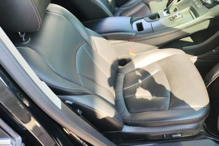 Used Buick LaCrosse 2021 652T Luxury Model Right Front Seat