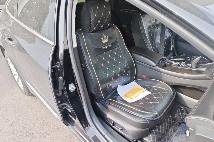 Used Buick LaCrosse 2021 552T Luxury Version Right Front Seat