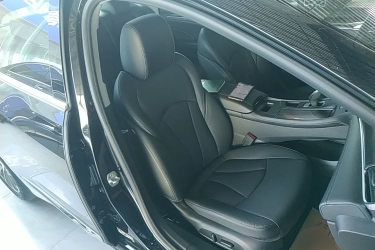 Used Buick LaCrosse 2021 652T Luxury Model Right Front Seat