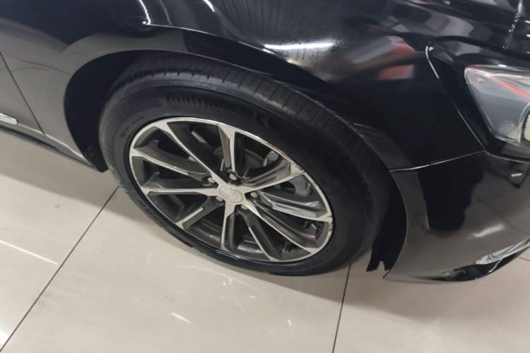 Used Buick LaCrosse 2021 652T Luxury Model Right Front Wheel Hub