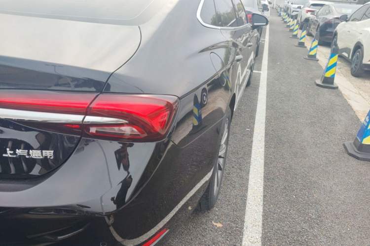 Used Buick LaCrosse 2021 652T Luxury Model Right Rear Taillight