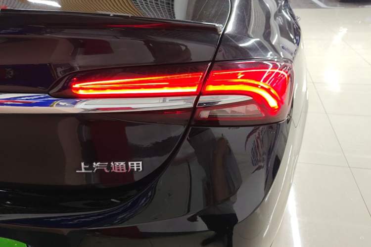 Used Buick LaCrosse 2021 652T Luxury Model Right Rear Taillight