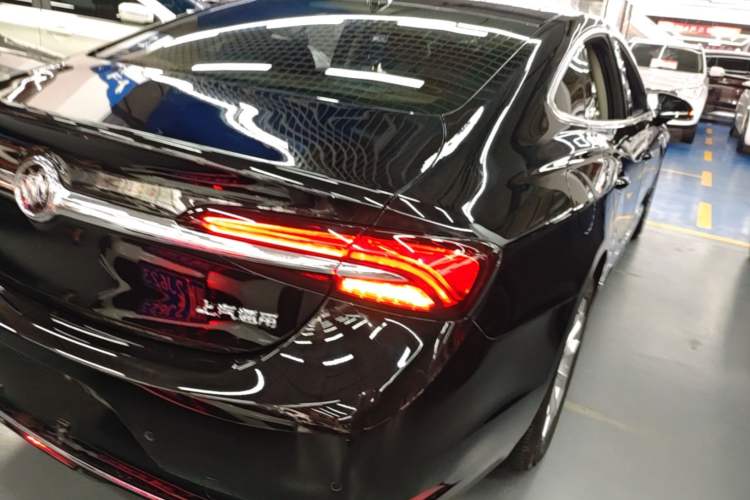Used Buick LaCrosse 2021 552T Luxury Version Right Rear Taillight