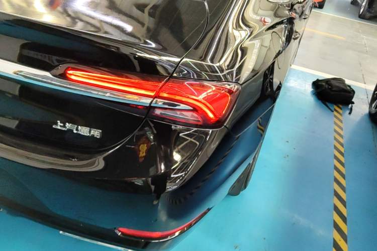 Used Buick LaCrosse 2021 652T Luxury Model Right Rear Taillight