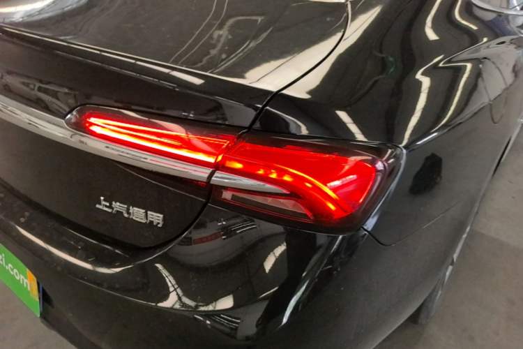 Used Buick LaCrosse 2021 652T Luxury Model Right Rear Taillight