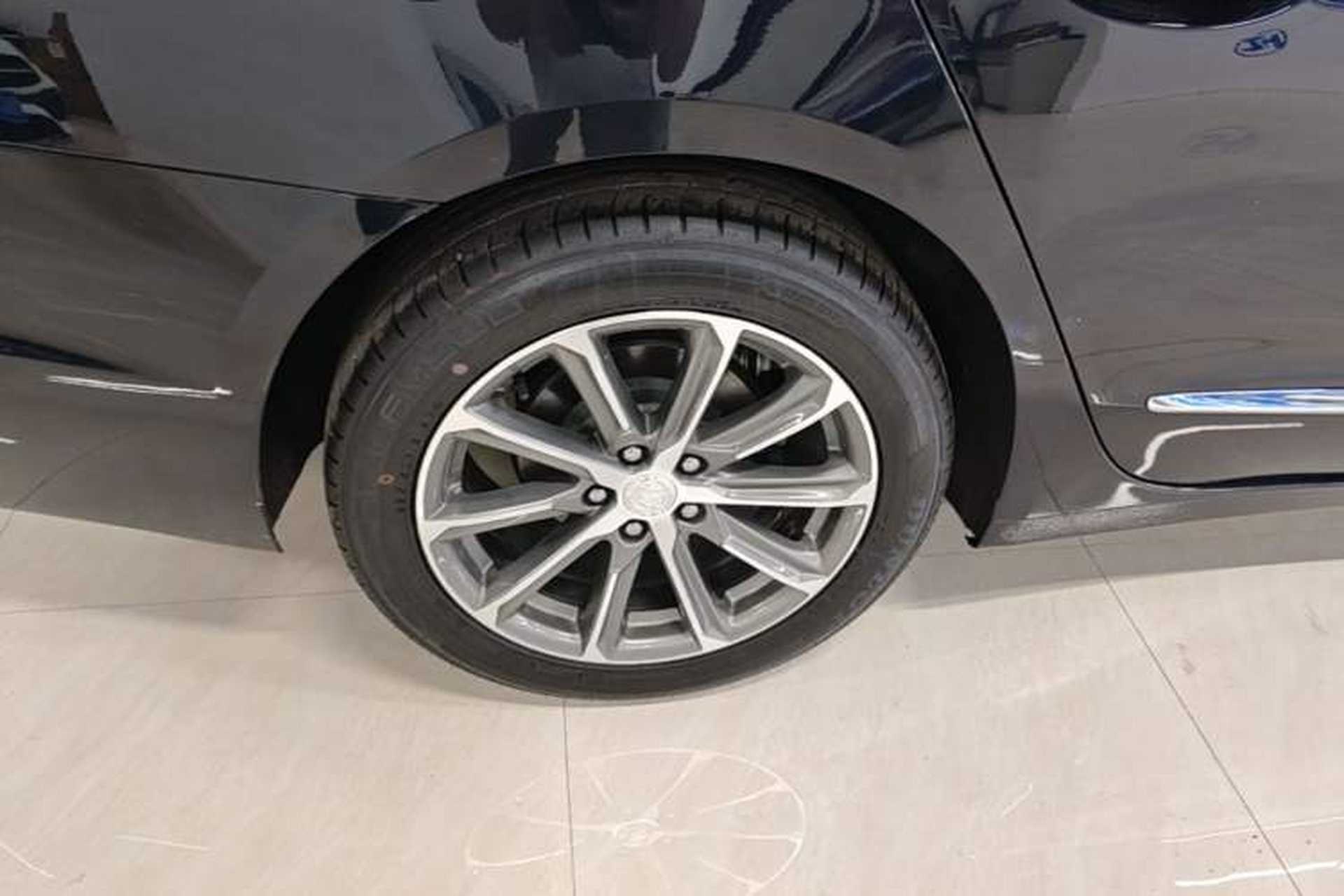 Used Buick LaCrosse 2021 652T Luxury Model Right Rear Wheel Hub