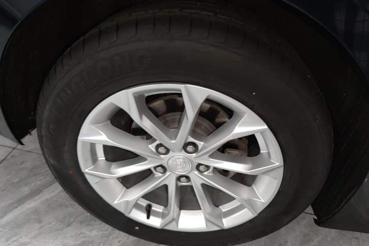 Used Buick LaCrosse 2021 552T Luxury Version Right Rear Wheel Hub