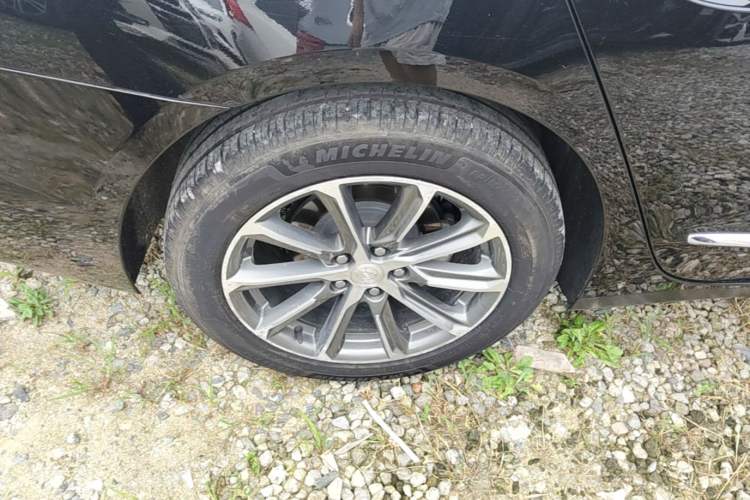 Used Buick LaCrosse 2021 652T Premium Edition Right Rear Wheel Hub