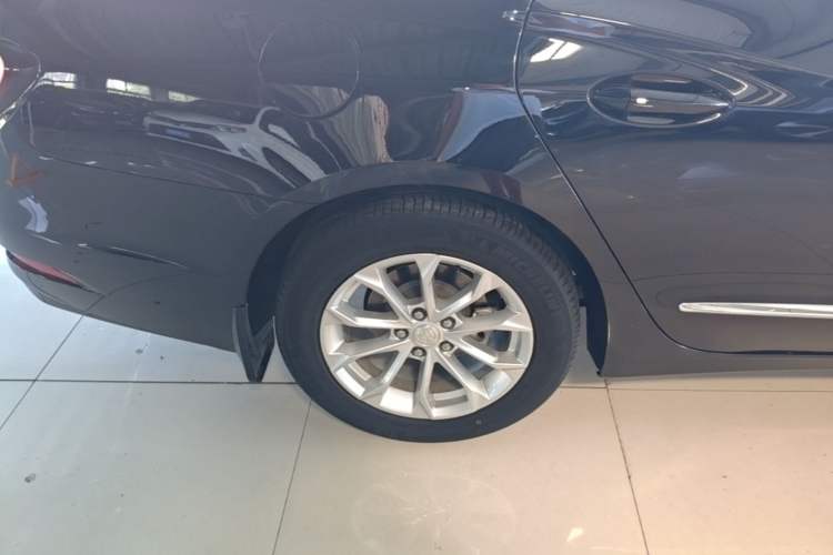Used Buick LaCrosse 2021 552T Luxury Version Right Rear Wheel Hub