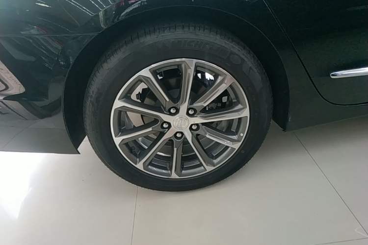 Used Buick LaCrosse 2021 652T Premium Edition Right Rear Wheel Hub
