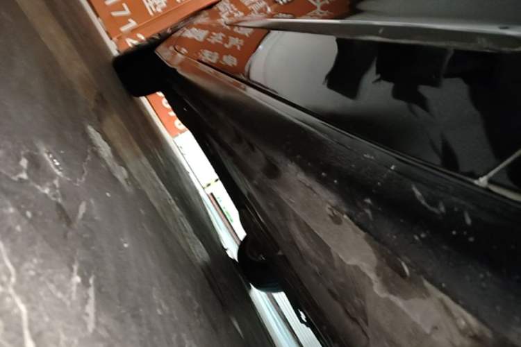 Used Buick LaCrosse 2021 652T Luxury Model Right Side Sill