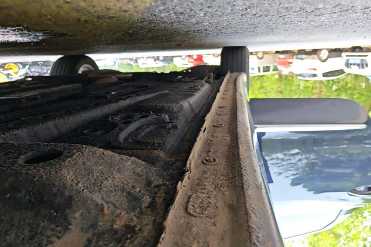 Used Buick LaCrosse 2021 552T Luxury Version Right Side Sill