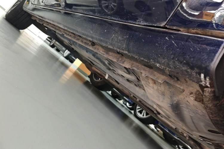 Used Buick LaCrosse 2021 652T Luxury Model Right Side Sill