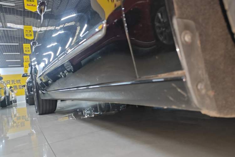 Used Buick LaCrosse 2021 652T Luxury Model Right Side Sill