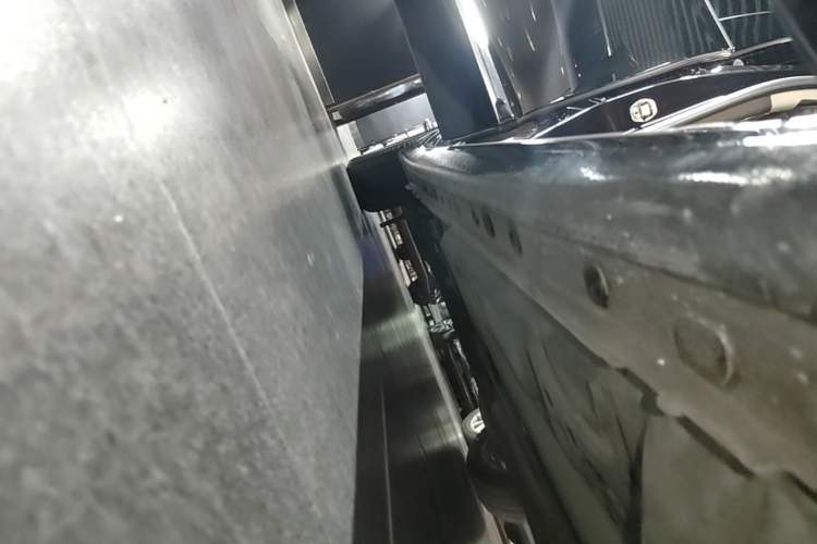 Used Buick LaCrosse 2021 652T Luxury Model Right Side Sill