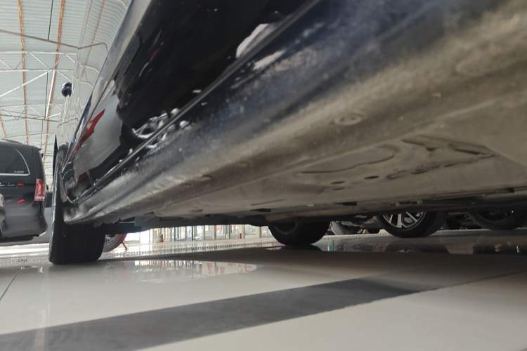 Used Buick LaCrosse 2021 652T Luxury Model Right Side Sill