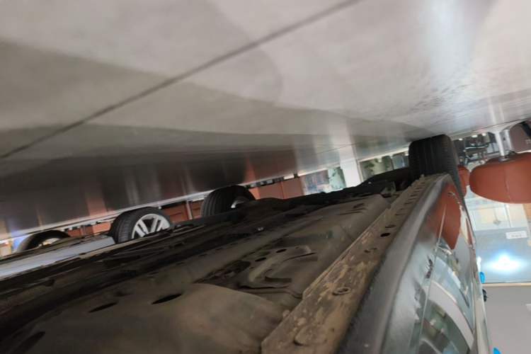 Used Buick LaCrosse 2021 552T Luxury Version Right Side Sill