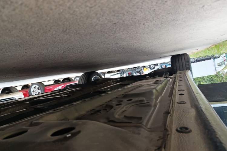Used Buick LaCrosse 2021 652T Luxury Model Right Side Sill