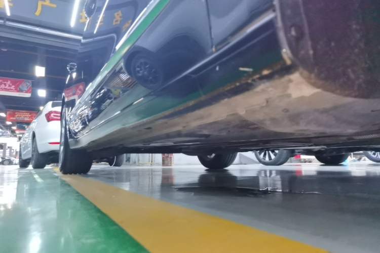 Used Buick LaCrosse 2021 552T Luxury Version Right Side Sill