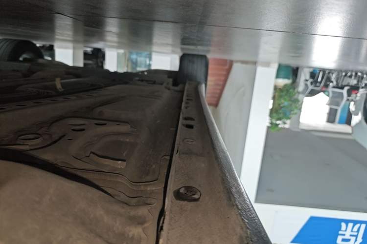 Used Buick LaCrosse 2021 552T Luxury Version Right Side Sill
