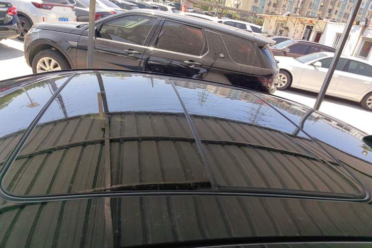 Used Buick LaCrosse 2021 652T Luxury Model Roof