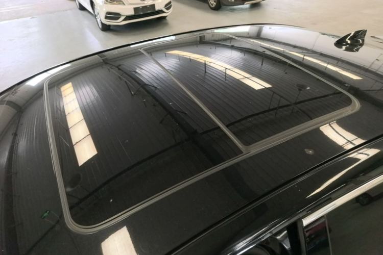 Used Buick LaCrosse 2021 652T Luxury Model Roof