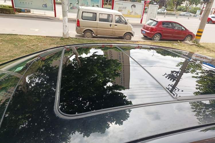 Used Buick LaCrosse 2021 652T Luxury Model Roof