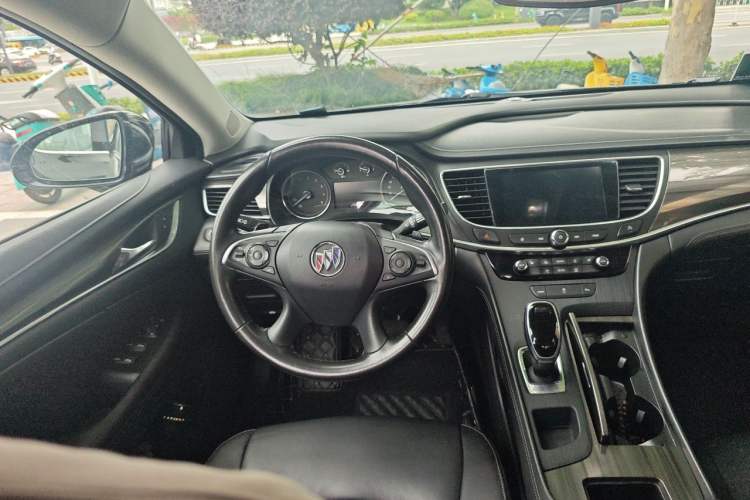 Used Buick LaCrosse 2021 652T Luxury Model Steering Wheel