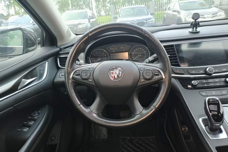 Used Buick LaCrosse 2021 652T Luxury Model Steering Wheel