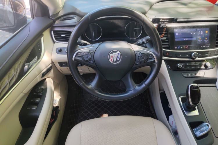 Used Buick LaCrosse 2021 Avenir Avia First-Edition Model Steering Wheel