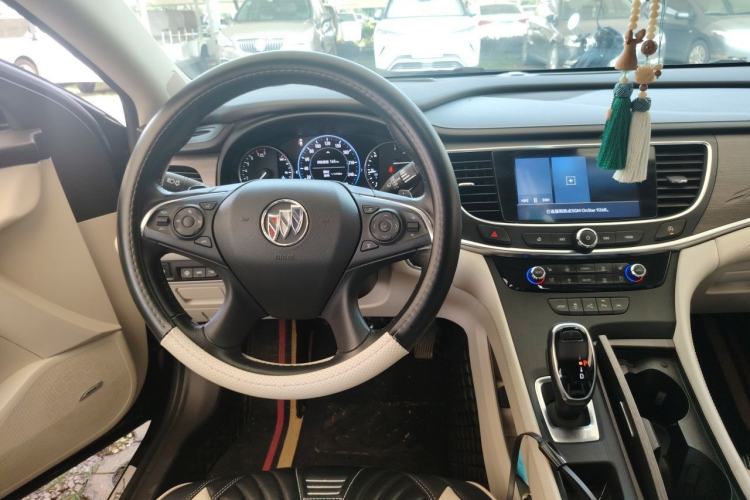 Used Buick LaCrosse 2021 Avenir Avia First-Edition Model Steering Wheel
