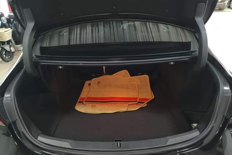 Used Buick LaCrosse 2021 Avenir Avia First-Edition Model Trunk