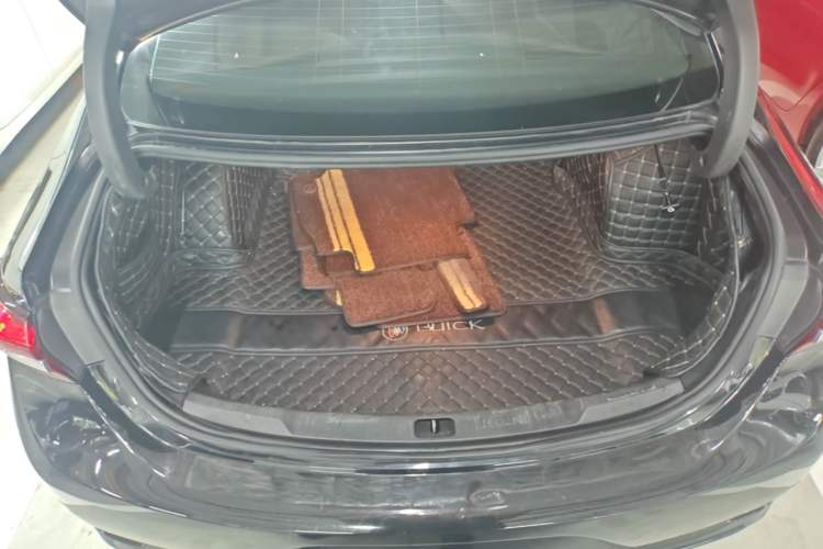 Used Buick LaCrosse 2021 552T Luxury Version Trunk