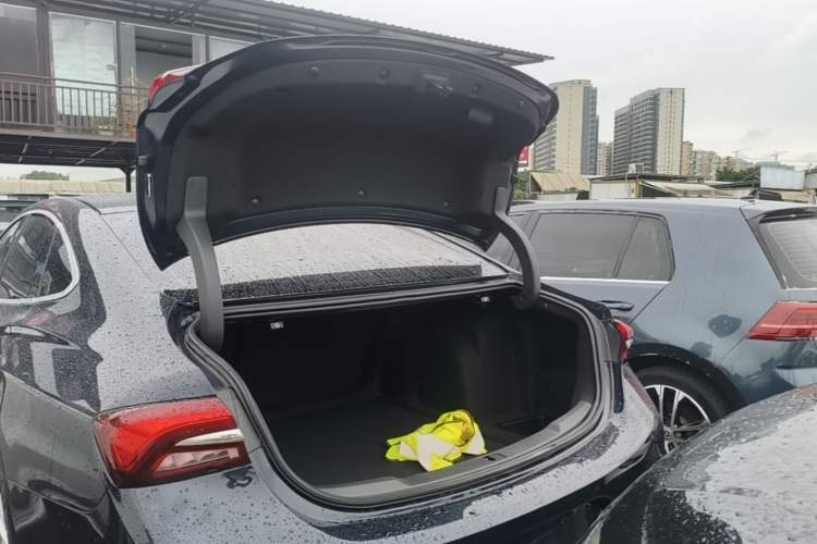 Used Buick LaCrosse 2021 552T Luxury Version Trunk