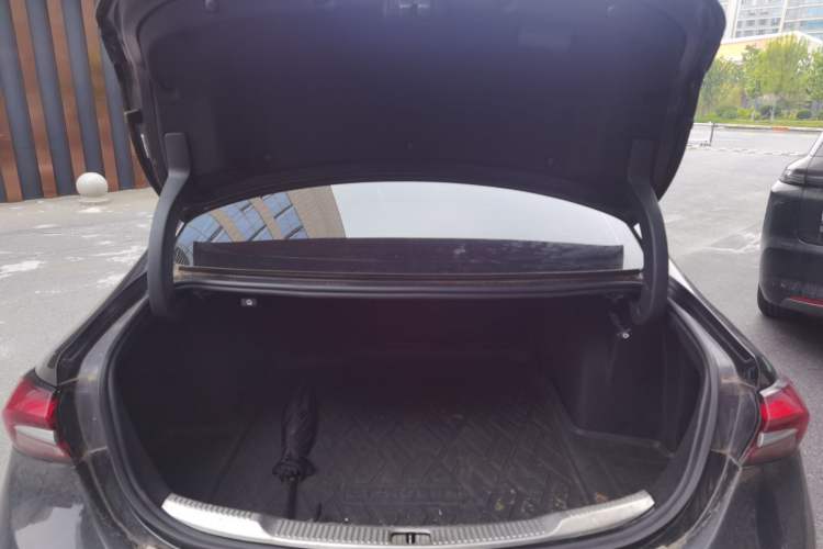 Used Buick LaCrosse 2021 652T Luxury Model Trunk