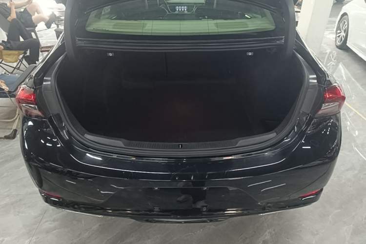Used Buick LaCrosse 2021 652T Luxury Model Trunk