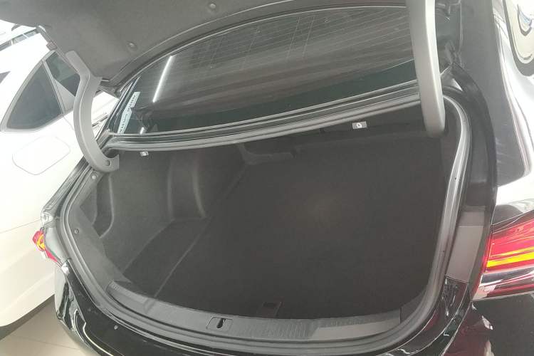 Used Buick LaCrosse 2021 552T Luxury Version Trunk