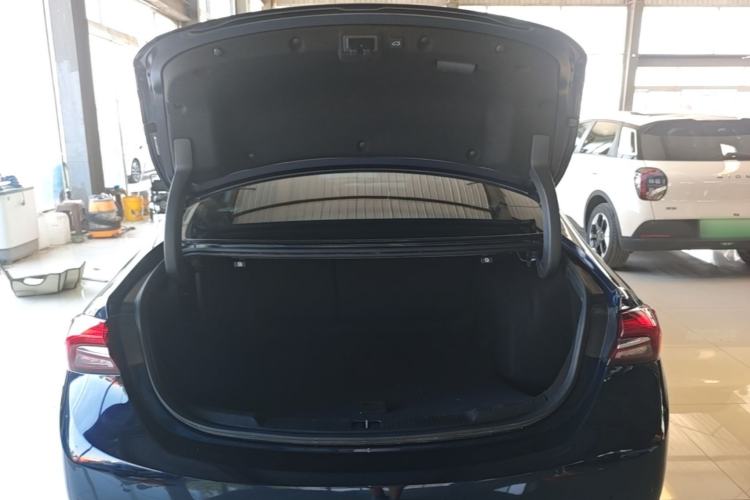 Used Buick LaCrosse 2021 552T Luxury Version Trunk