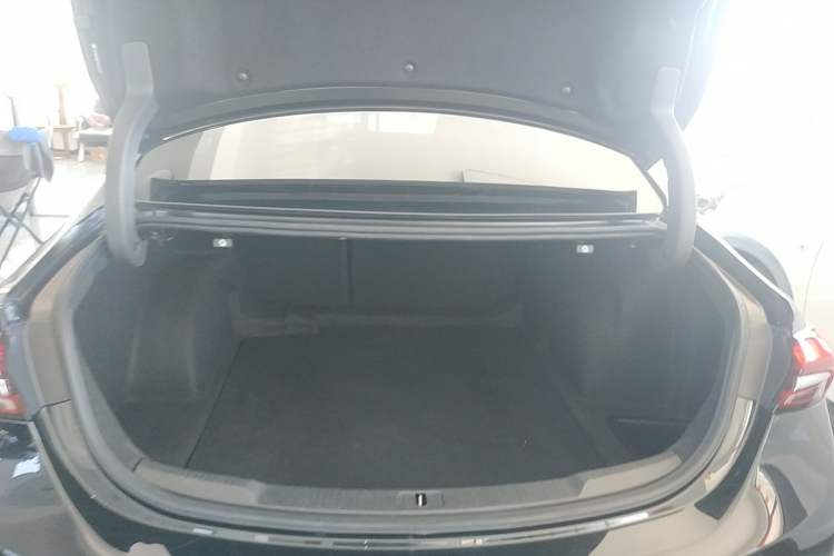 Used Buick LaCrosse 2021 652T Luxury Model Trunk