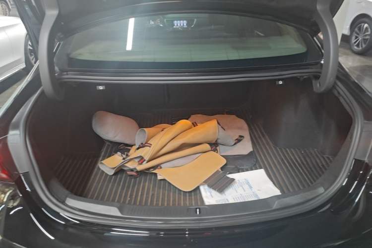 Used Buick LaCrosse 2021 652T Luxury Model Trunk