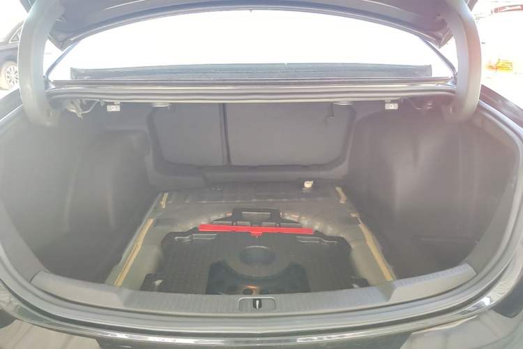 Used Buick LaCrosse 2021 552T Luxury Version Trunk
